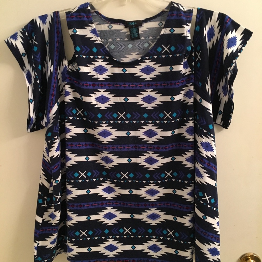 Plus Southwest Cold Shoulder Flutter Top